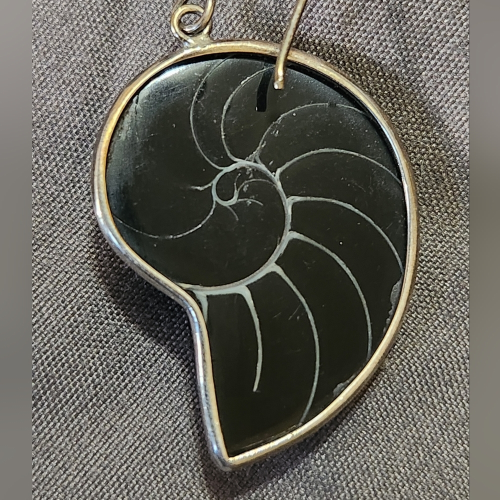 Sterling Silver Nautilus Shell Dangle Earrings La… - image 6